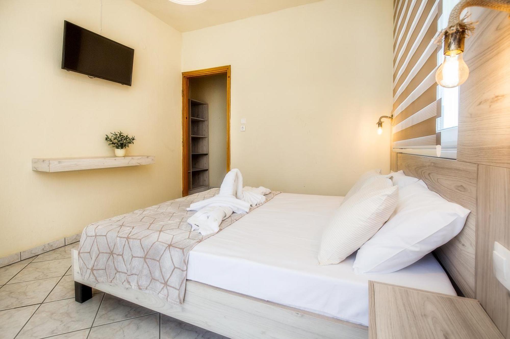 Ianos Apartments Potos Dış mekan fotoğraf