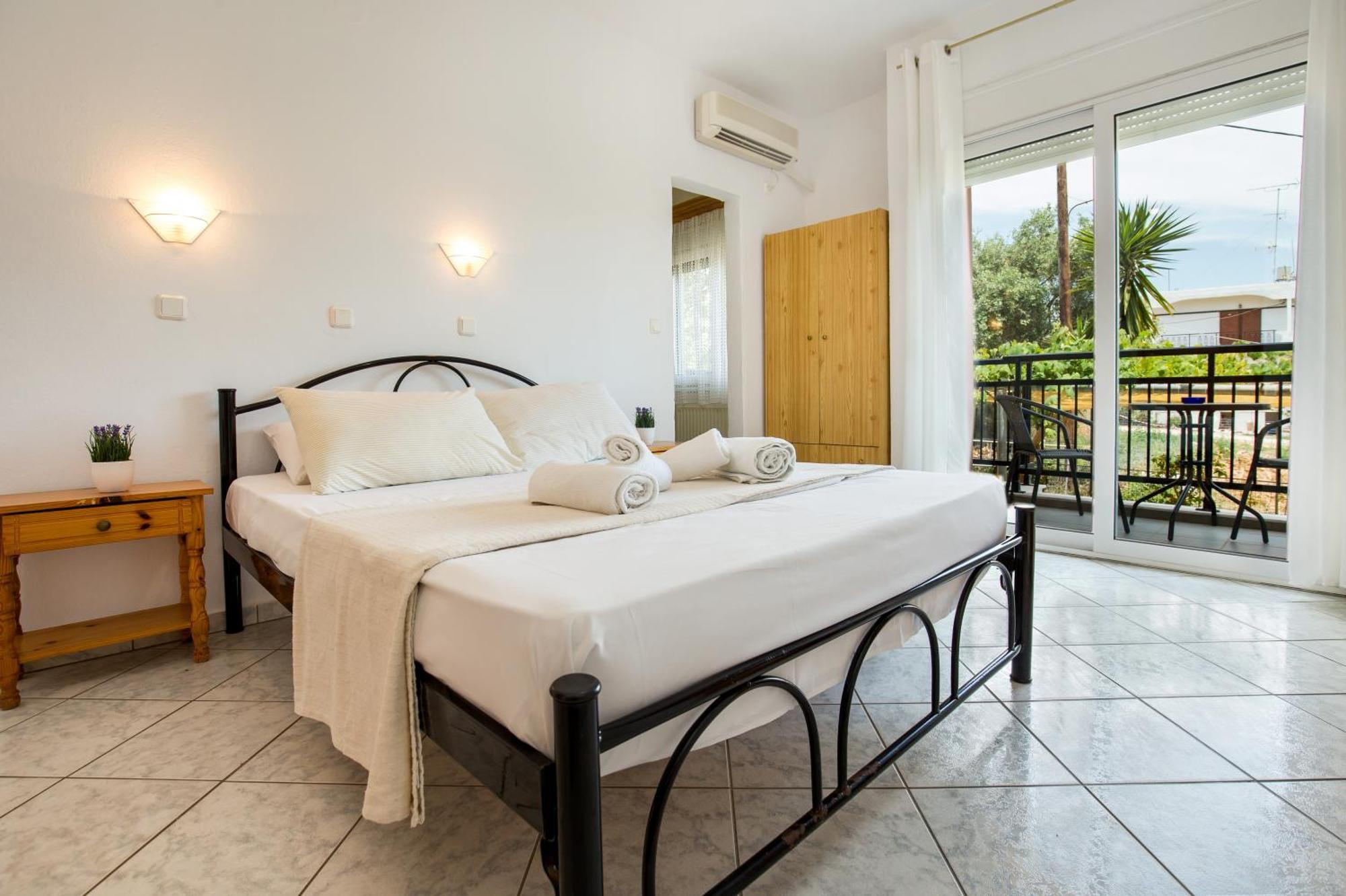 Ianos Apartments Potos Dış mekan fotoğraf